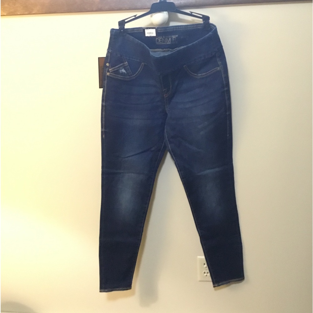 NWT    Rock & Republic pull on leggings